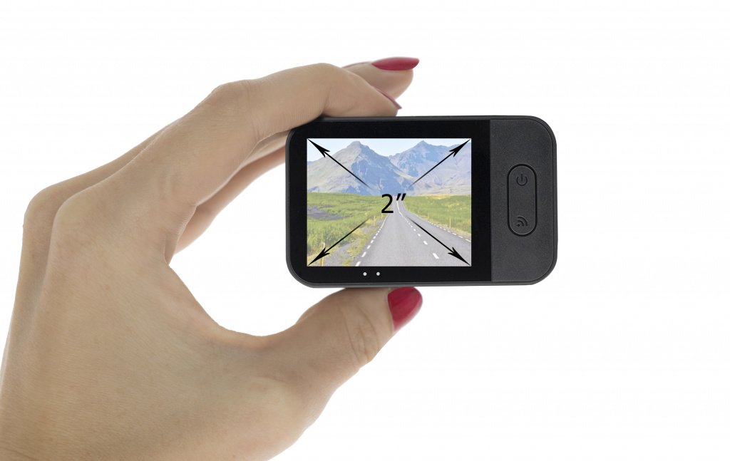 CARCAM Q8 – автомобильный Full HD видеорегистратор, оснащенный быстросъемным магнитным креплением и внешним GPS-модулем.