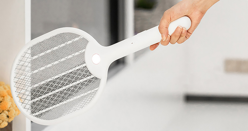 2 Xiaomi Jordan and Judy VC037 Electric Mosquito Bat.jpg