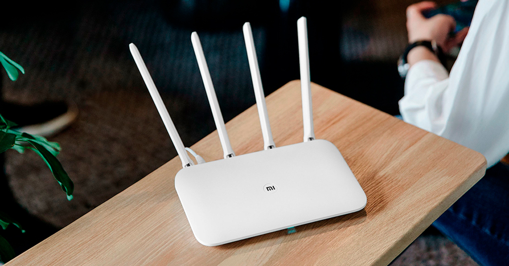 Xiaomi Mi WiFi Router 4 одновременно использует 2 частоты Wi-Fi