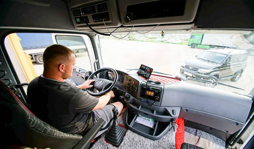 ПОДКЛЮЧЕНИЕ МОНИТОРА